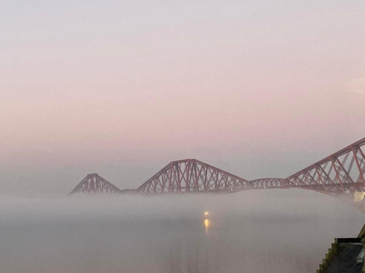 Forth Reflections Self Catering South Queensferry Экстерьер фото