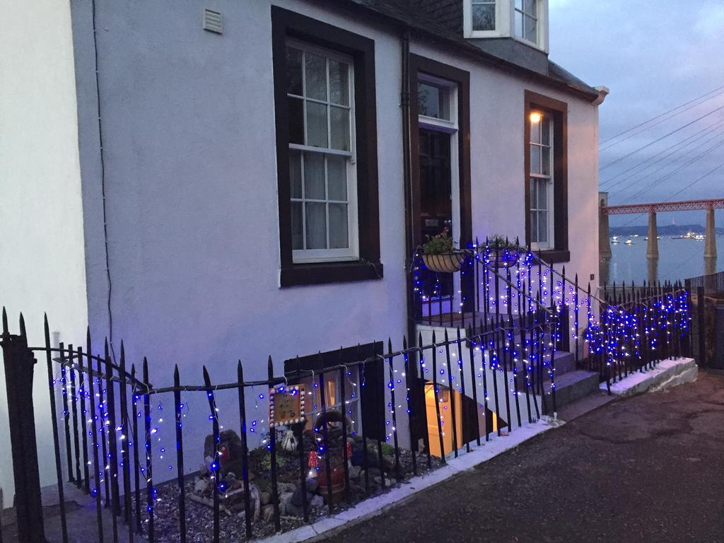 Forth Reflections Self Catering South Queensferry Экстерьер фото
