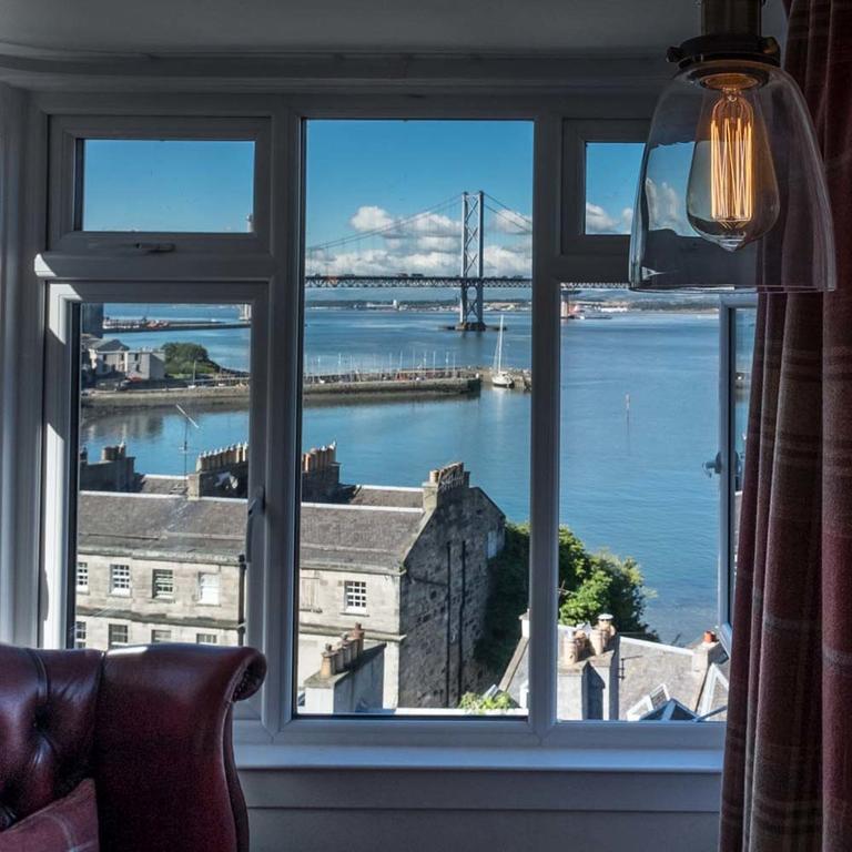 Forth Reflections Self Catering South Queensferry Экстерьер фото