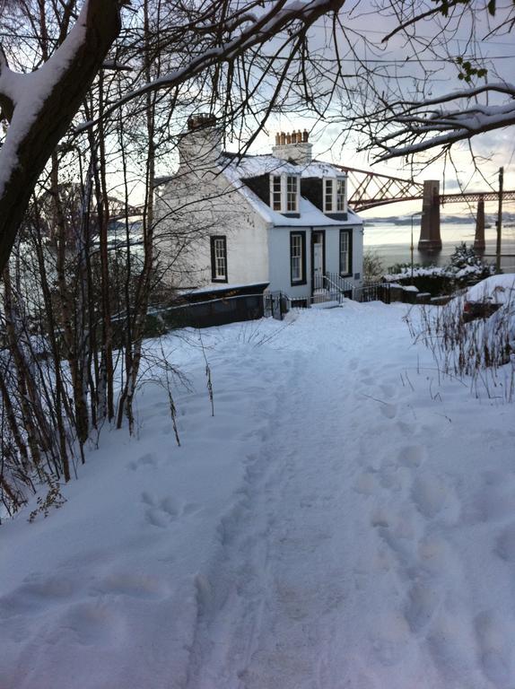 Forth Reflections Self Catering South Queensferry Экстерьер фото